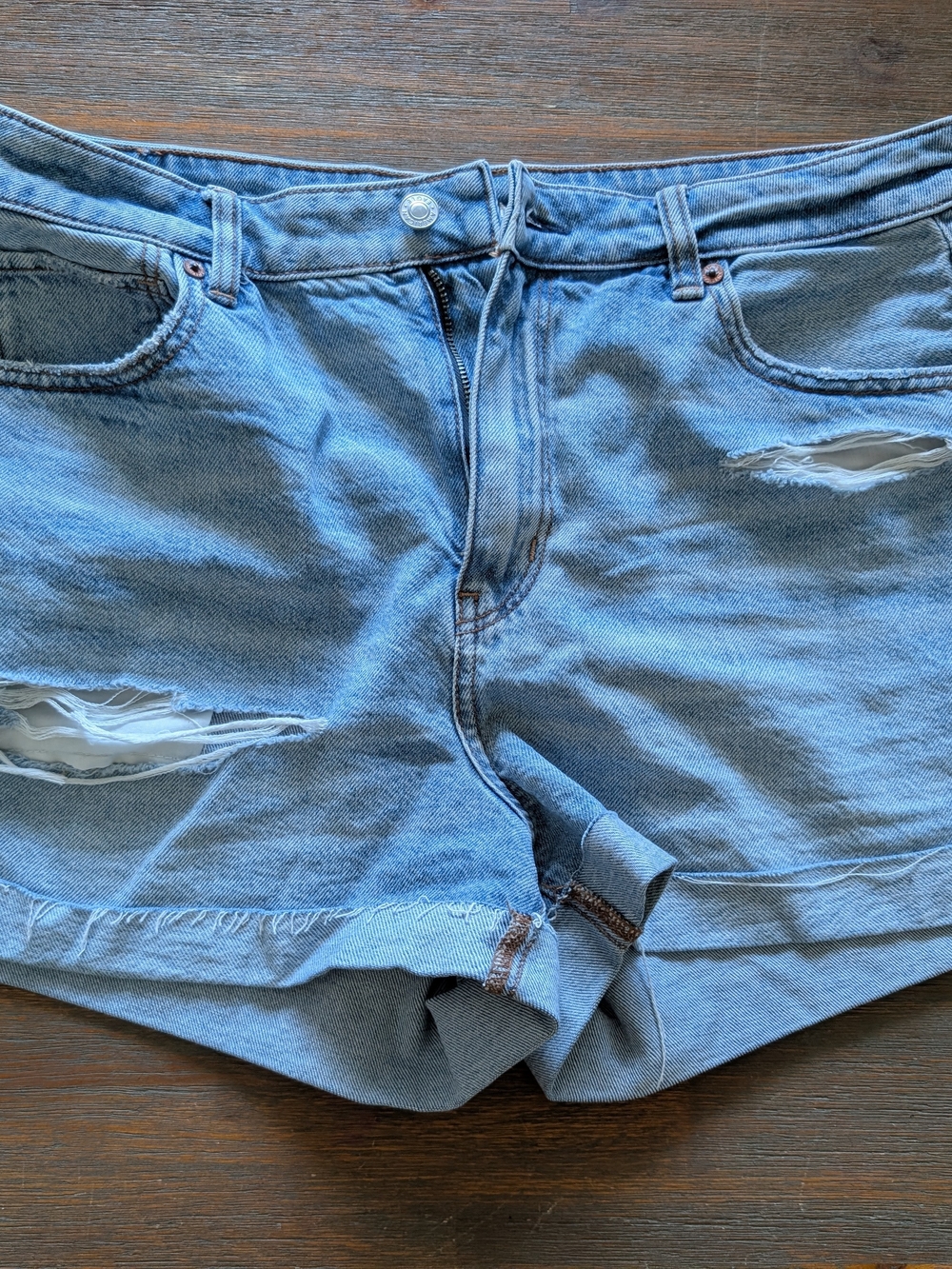 American Eagle Outfitters Light Blue Distressed Denim Cutoff Shorts